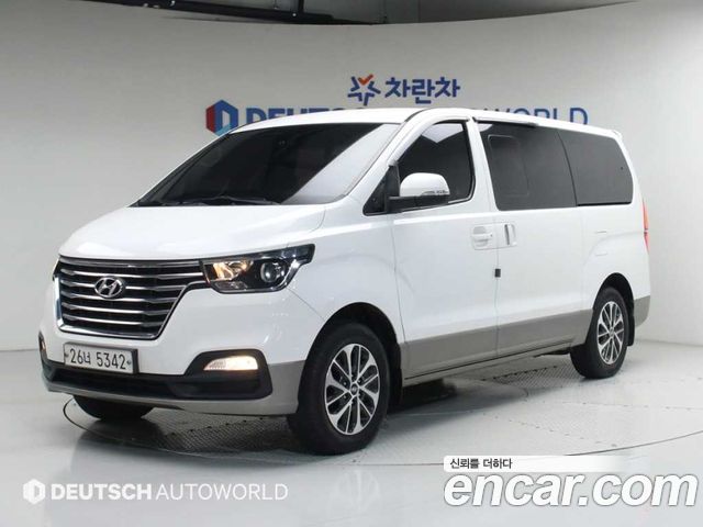 Hyundai Starex 2018 — photo 1