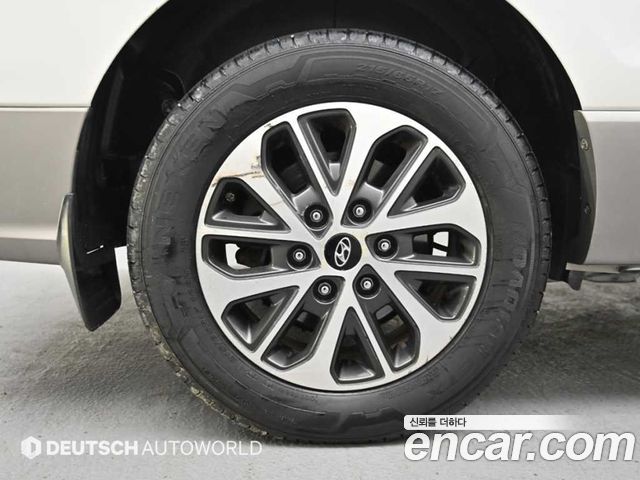 Hyundai Starex 2018 — photo 5