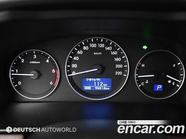 Hyundai Starex 2018 — photo 8