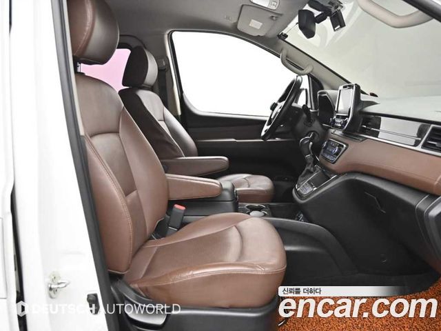 Hyundai Starex 2018 — photo 10