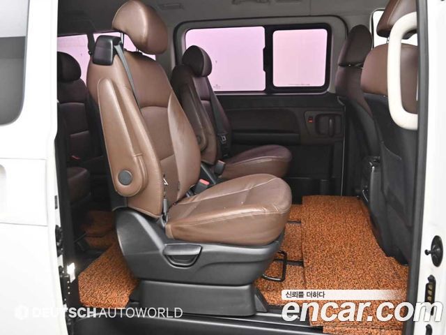 Hyundai Starex 2018 — photo 12