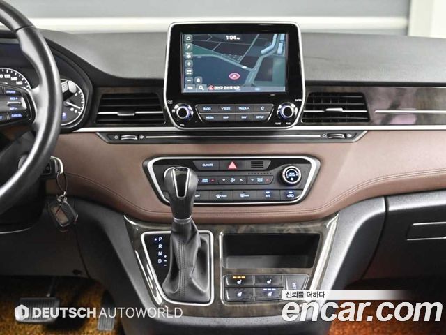 Hyundai Starex 2018 — photo 14