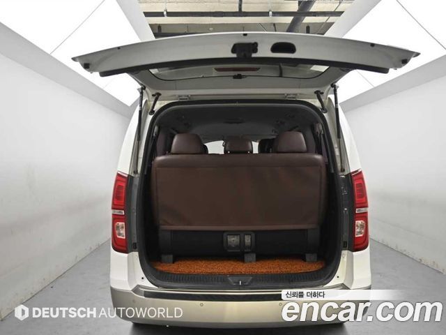 Hyundai Starex 2018 — photo 19