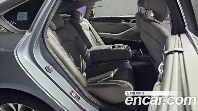 Hyundai Genesis 2015 — photo 11