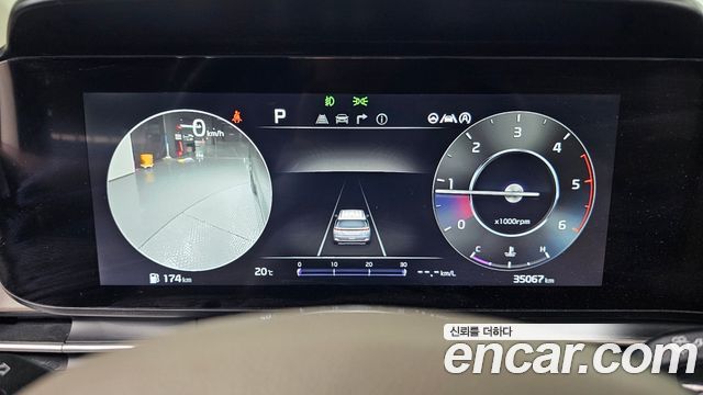 Kia Canival 2023 — photo 11