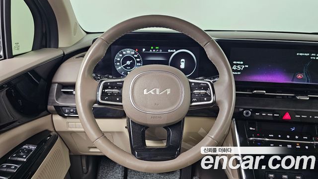 Kia Canival 2023 — photo 18