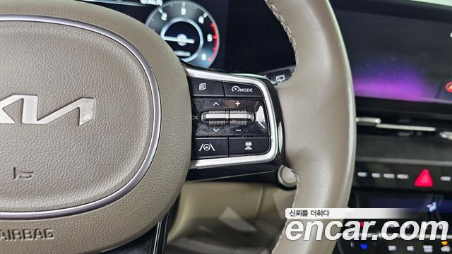 Kia Canival 2023 — photo 21