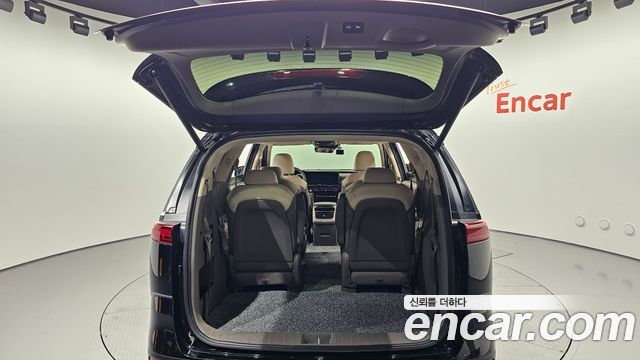 Kia Canival 2023 — photo 22