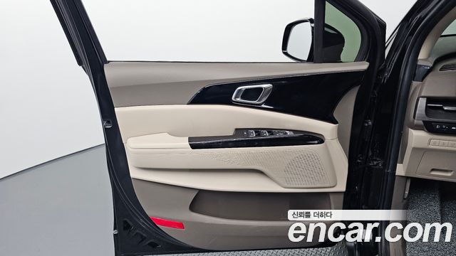 Kia Canival 2023 — photo 14