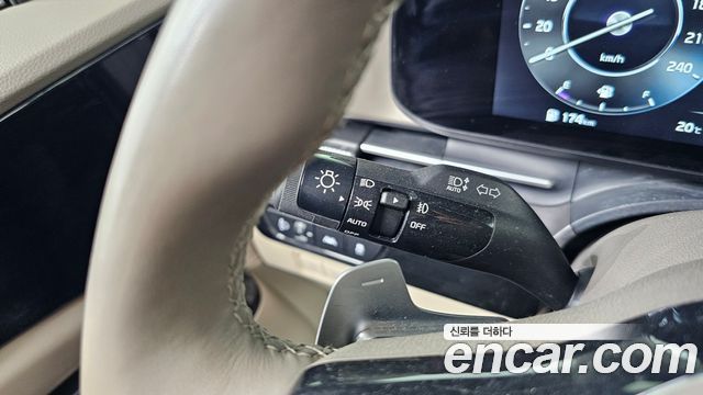 Kia Canival 2023 — photo 29