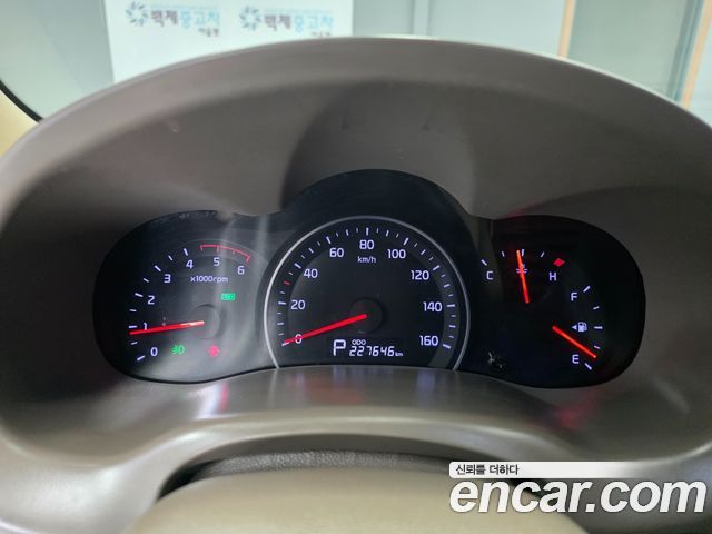 Kia Canival 2014 — photo 8