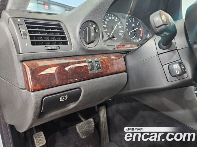 BMW 7-Series 1999 — photo 10