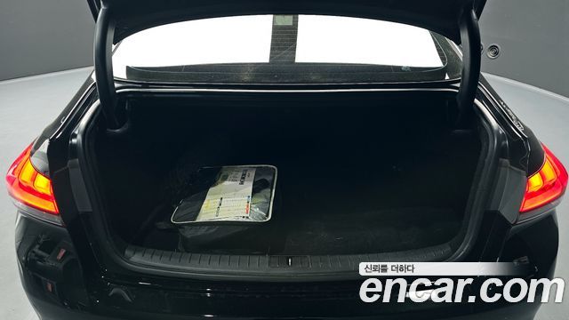 Hyundai Genesis 2016 — photo 20