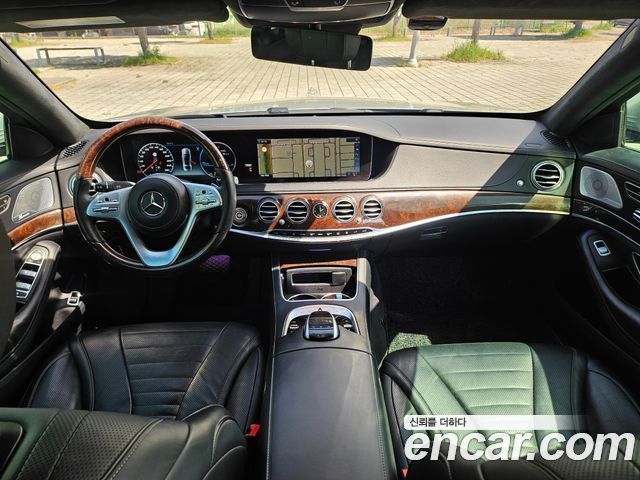Mercedes-Benz S-Class 2018 — photo 17