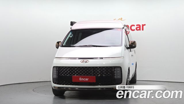 Hyundai Staria 2024 — photo 3