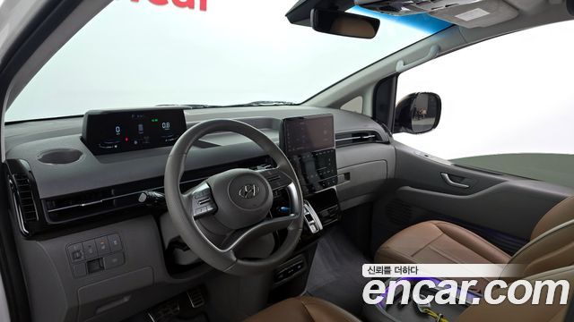 Hyundai Staria 2024 — photo 10