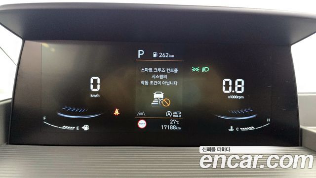 Hyundai Staria 2024 — photo 11