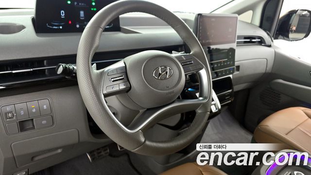 Hyundai Staria 2024 — photo 19
