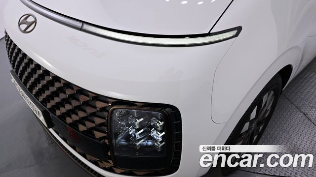 Hyundai Staria 2024 — photo 8