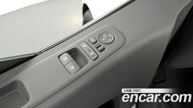 Hyundai Staria 2024 — photo 30