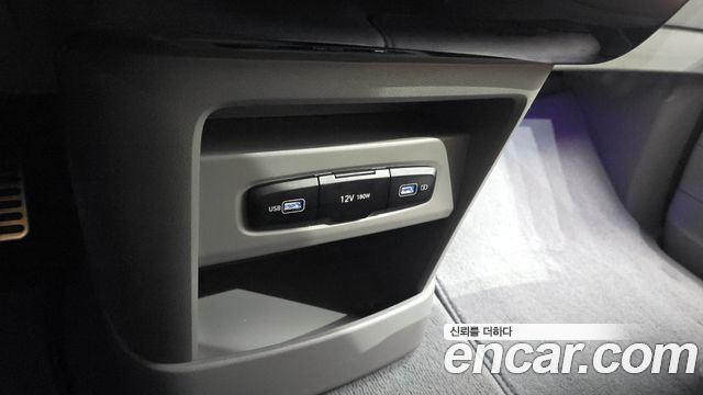 Hyundai Staria 2024 — photo 31