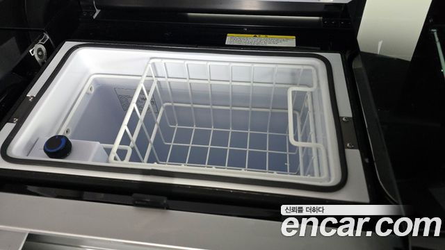 Hyundai Staria 2024 — photo 35