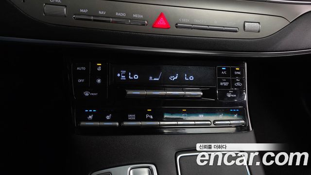 Hyundai Grandeur 2022 — photo 16