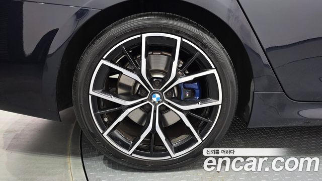 BMW 5-Series 2022 — photo 5