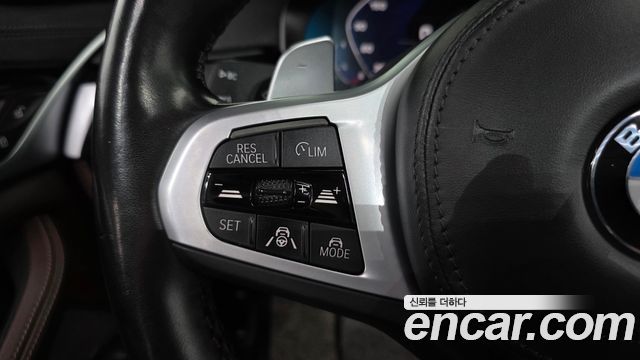BMW 5-Series 2022 — photo 19
