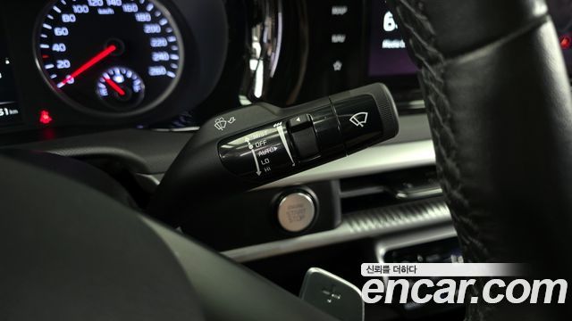 Kia K5 2022 — photo 17