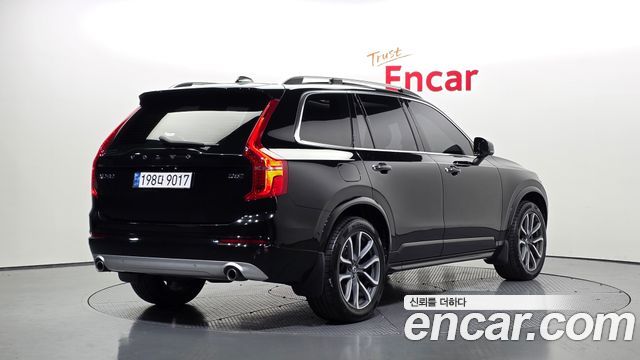 Volvo XC90 2017 — photo 2