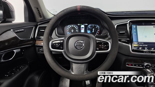 Volvo XC90 2017 — photo 13