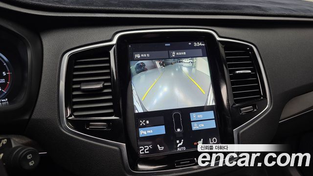 Volvo XC90 2017 — photo 16