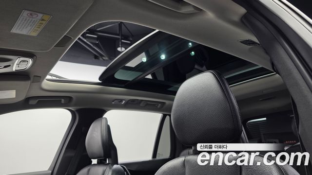 Volvo XC90 2017 — photo 18