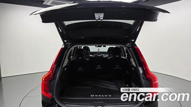 Volvo XC90 2017 — photo 20