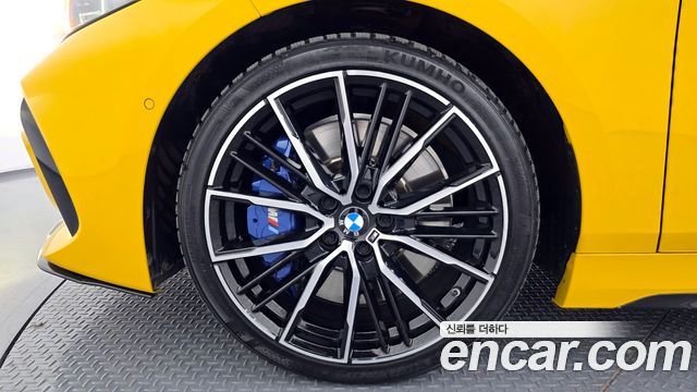 BMW 1-Series 2022 — photo 5