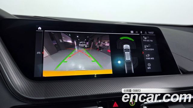 BMW 1-Series 2022 — photo 21