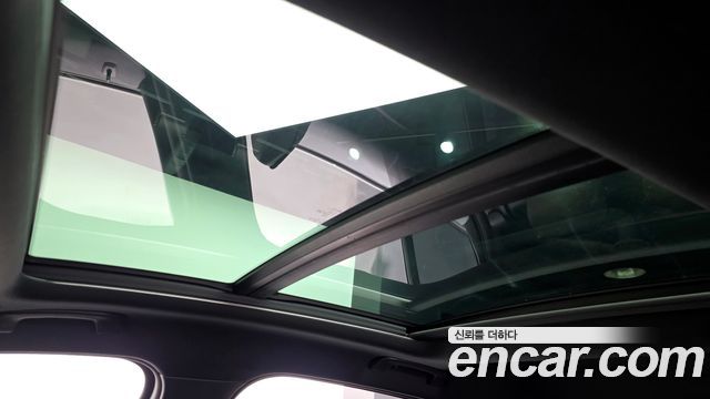 BMW 1-Series 2022 — photo 23
