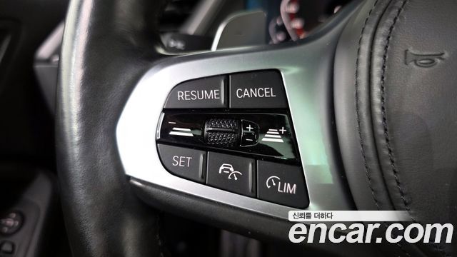 BMW 1-Series 2022 — photo 24