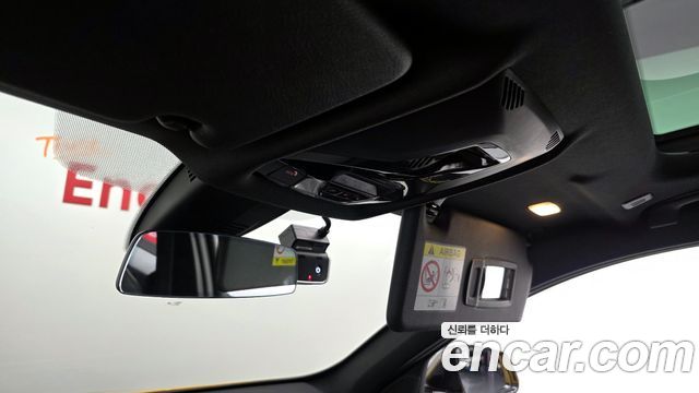 BMW 1-Series 2022 — photo 27