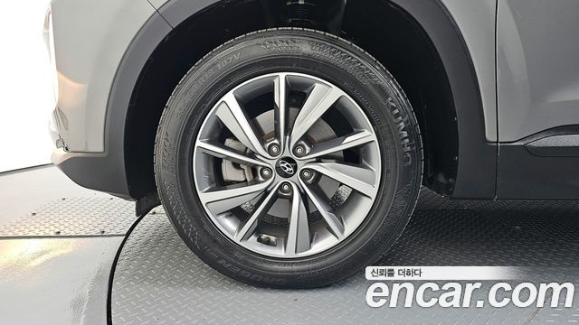 Hyundai Santafe 2019 — photo 5