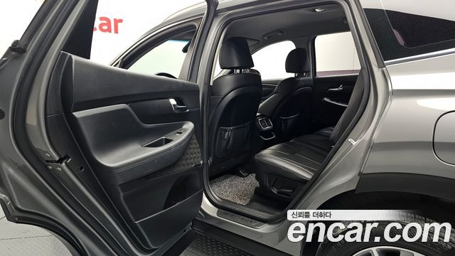Hyundai Santafe 2019 — photo 12