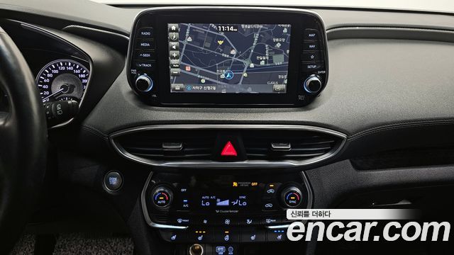 Hyundai Santafe 2019 — photo 14