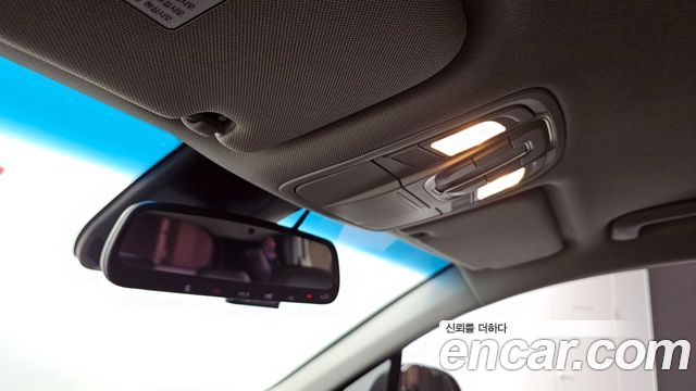 Hyundai Santafe 2019 — photo 16