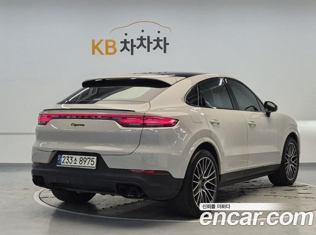 Porsche Cayenne 2021 — photo 3