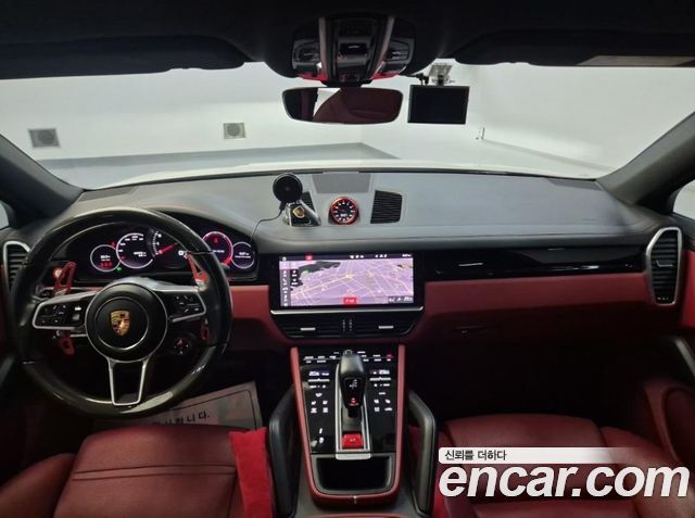 Porsche Cayenne 2021 — photo 7
