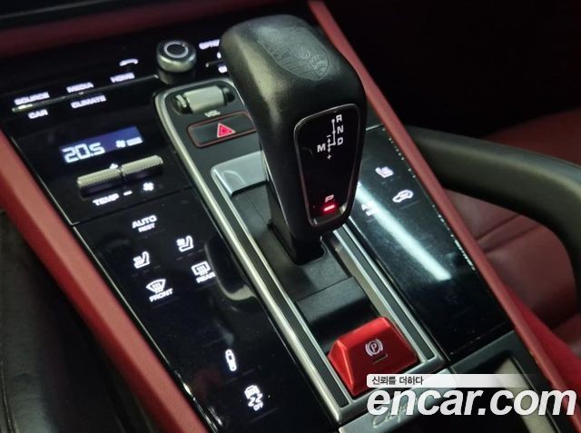 Porsche Cayenne 2021 — photo 8