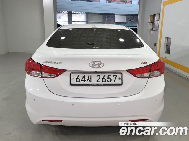 Hyundai AVANTE 2013 — photo 3