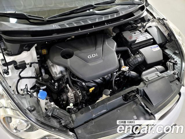Hyundai AVANTE 2013 — photo 7