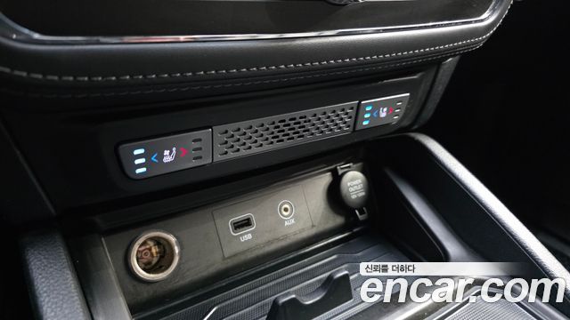 KG Mobility Rexton 2018 — photo 31